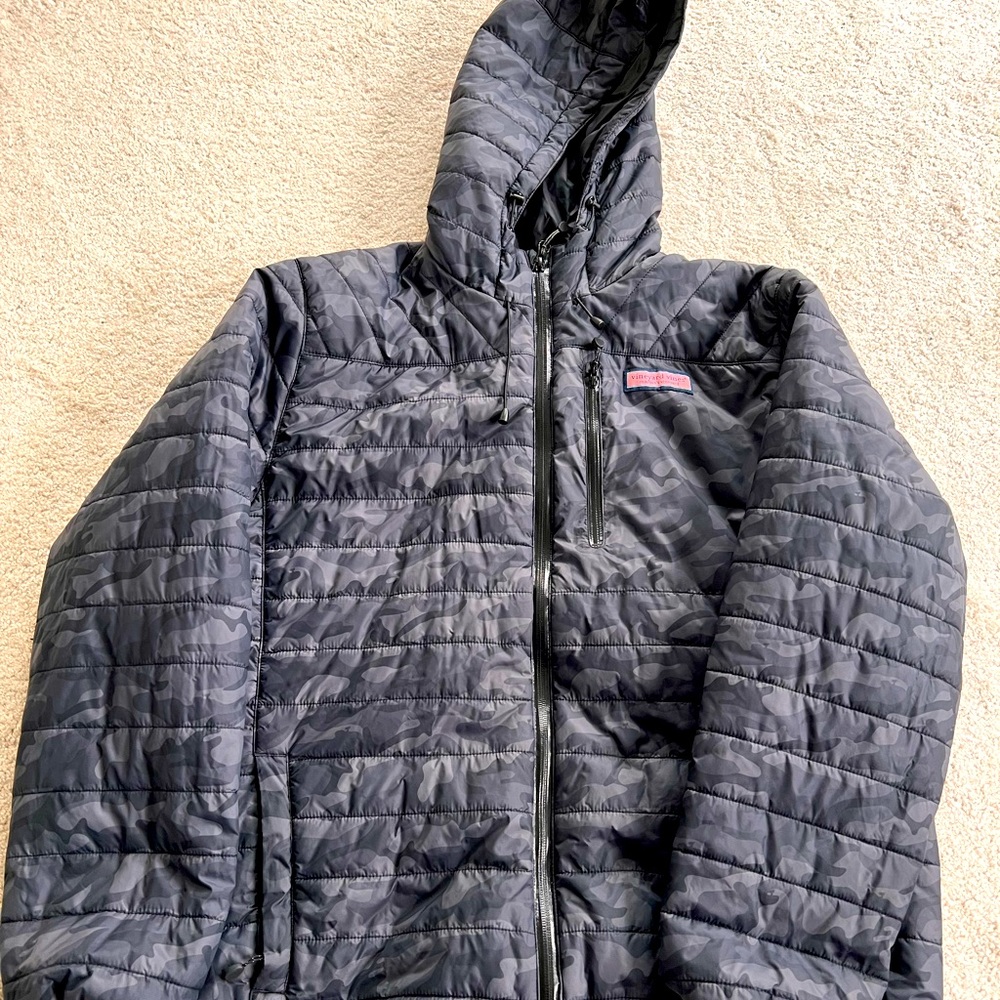 Vineyard Vines winter coat. Mens L